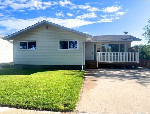 201 Conlin Dr, Swift Current, SK, S9H3A9 | Card Image