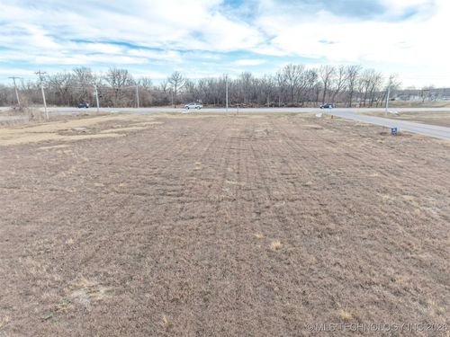 2 W Phillips Rd, Skiatook, OK, 74070 | Card Image