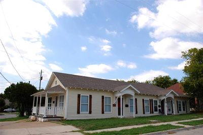 1951 Belmont Avenue, Home with 5 bedrooms, 3 bathrooms and null parking in Fort Worth TX | Image 2