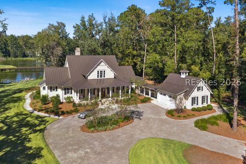 781 Dublin Dr, Richmond Hill, GA, 31324-4364 | Card Image