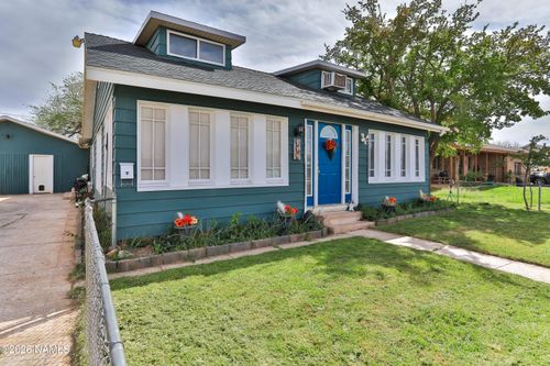 511 W Gilmore St, Winslow, AZ, 86047-2521 | Card Image