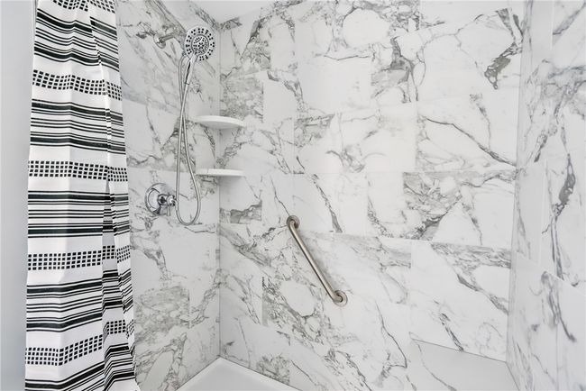 Updated tiled shower | Image 9