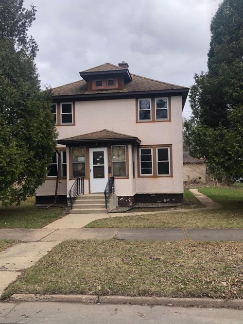 2626 6th Ave E, Hibbing, MN, 55746-2228 | Card Image