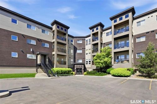 111-115 Willowgrove Crescent, Saskatoon, SK, S7W0N4 | Card Image