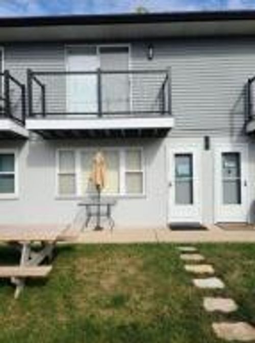 3405 S Browns Lake Dr, Burlington, WI, 53105-7997 | Card Image
