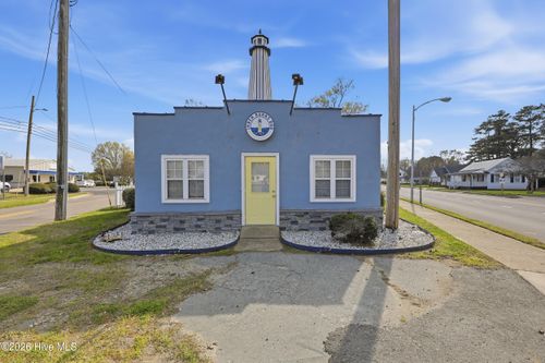 1018 N Broad St, Edenton, NC, 27932-1505 | Card Image