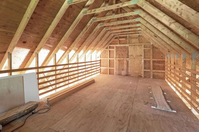 Upper Level for storage or your dreams | Image 32