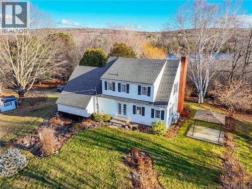 7 Old Bridge Rd, Nackawic, NB, E6G1H9 | Card Image