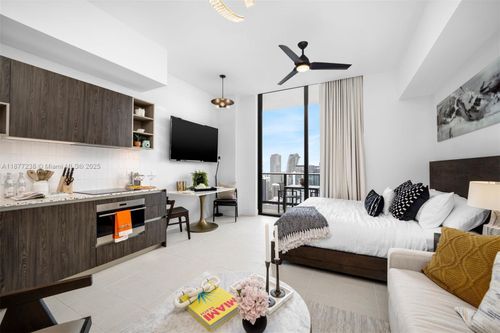 unit-5112-159 Ne 6th St, Miami, FL, 33132-2396 | Card Image