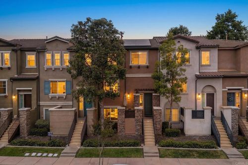 10125 Leavesly Trl, Santee, CA, 92071-7205 | Card Image