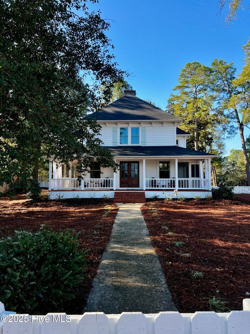 280 W Connecticut Avenue, Southern Pines, NC, 28387 | Card Image