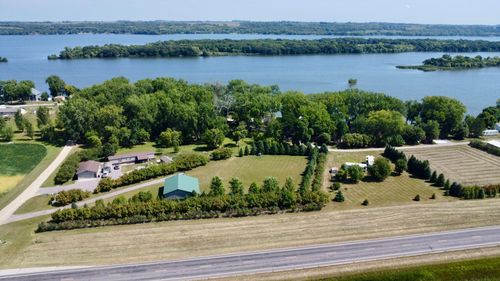 48479 Baileys Bay Rd, Big Stone City, SD, 57216-8211 | Card Image