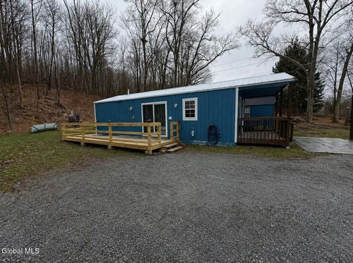 416 Upper Turnpike Rd, Whitehall, NY, 12887-1912 | Card Image