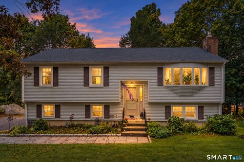 13 Ken Oaks Drive, Danbury, CT, 06810 | Card Image