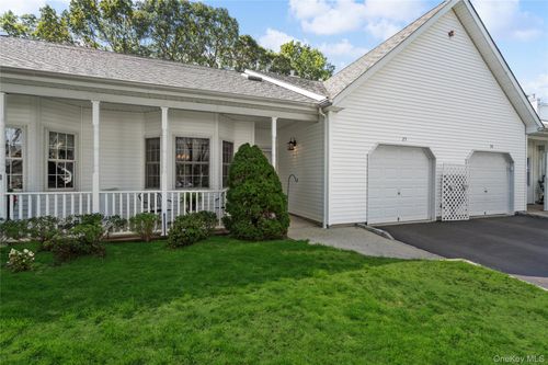 25 Oyster Cove Ln, Blue Point, NY, 11715-1243 | Card Image