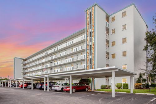 601a-a-4240 Ironwood Cir, Bradenton, FL, 34209-8607 | Card Image