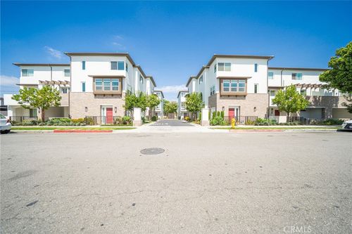 unit-b-117 N 5th St, Montebello, CA, 90640-5288 | Card Image