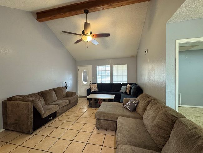 410 Old Stadium Dr, House other with 5 bedrooms, 2 bathrooms and null parking in Port Isabel TX | Image 5