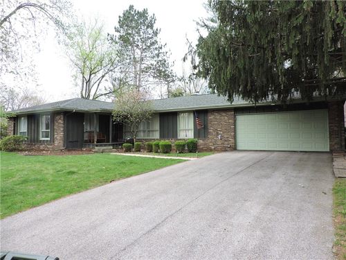 4 Pine Haven Dr, Danville, IL, 61832-1309 | Card Image