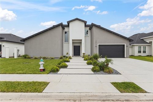13819 N 34th Ln, McAllen, TX, 78504-6716 | Card Image