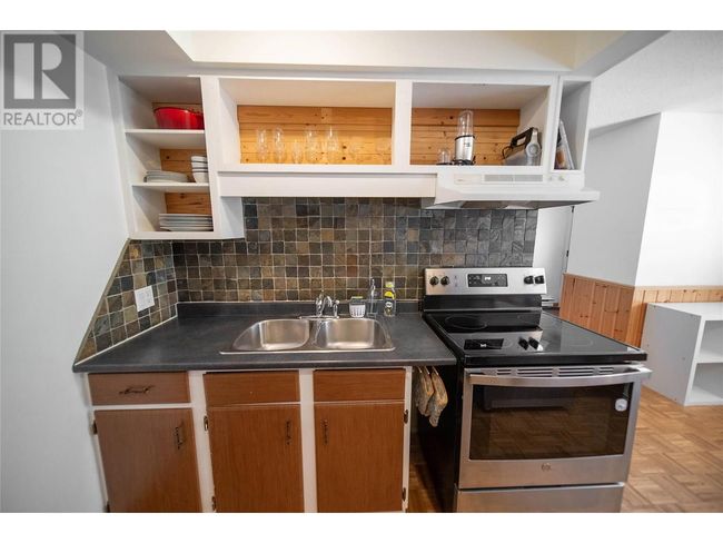 33C Mount Trinity Ave, Townhouse with 3 bedrooms, 2 bathrooms and null parking in Fernie BC | Image 15