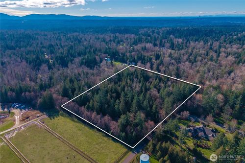 67 XX 258th Ave Ne, Redmond, WA, 98053-2515 | Card Image