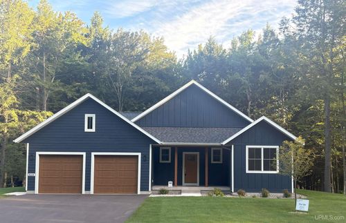 3144 Hemlock Drive, Marquette, MI, 49855 | Card Image