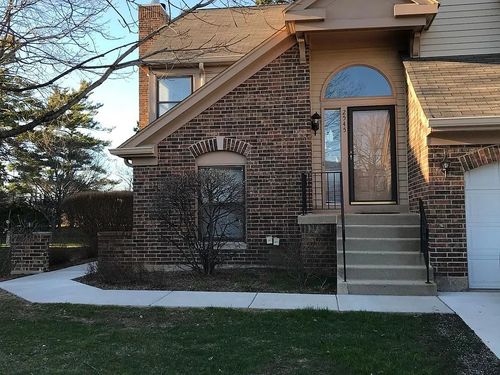 2545 Live Oak Ln, Buffalo Grove, IL, 60089-4611 | Card Image