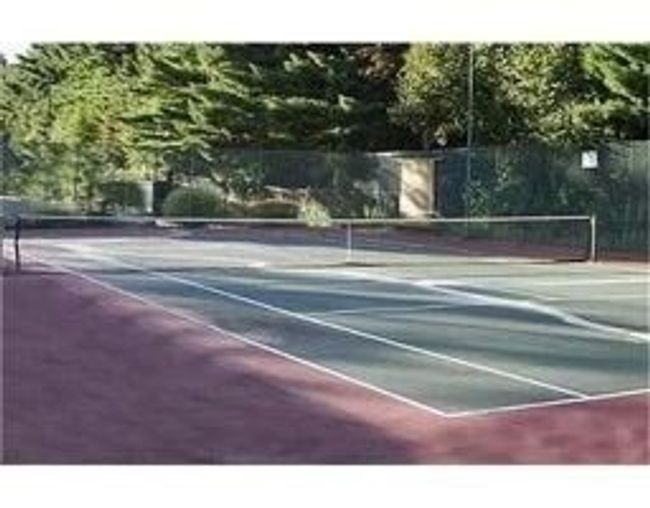 315 - 315 Regency Park Dr, Condo with 2 bedrooms, 2 bathrooms and null parking in Agawam MA | Image 27