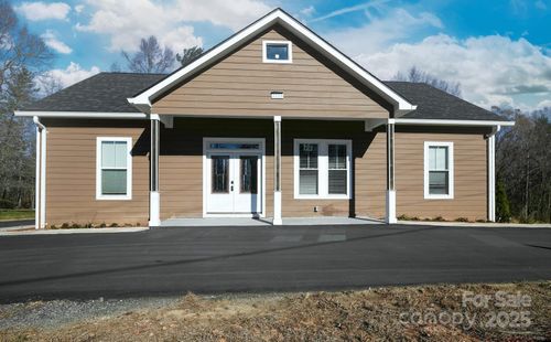 2158 Watson Rd, Lenoir, NC, 28645-8123 | Card Image