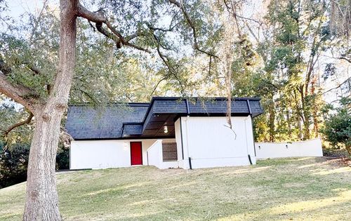 2201 Riverside Dr, Valdosta, GA, 31602-2145 | Card Image