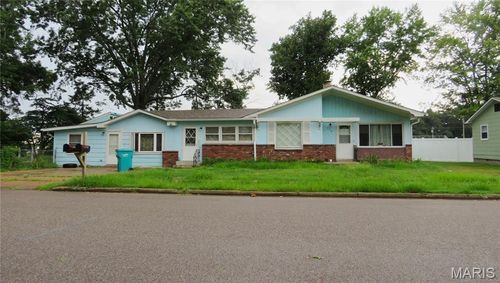 716 S Bond St, Cuba, MO, 65453-1504 | Card Image