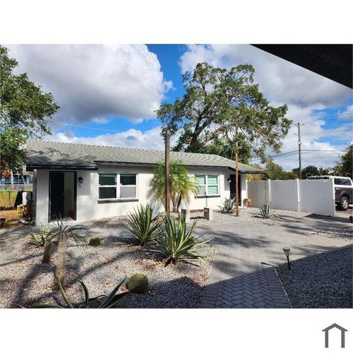 apt-6-11740 N 17th St, TAMPA, FL, 33612-9006 | Card Image