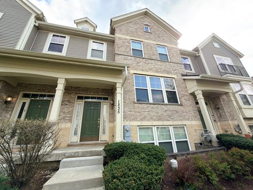1235 Tuscany Dr, Streamwood, IL, 60107-4531 | Card Image