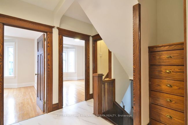 UPPER - 4 Columbine Ave, House other with 4 bedrooms, 2 bathrooms and null parking in Toronto ON | Image 10