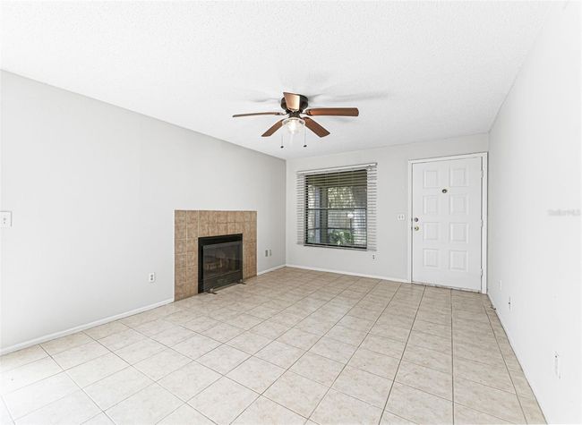APT-101 - 4035 Angel Oak Ct, Condo with 2 bedrooms, 2 bathrooms and null parking in TAMPA FL | Image 9