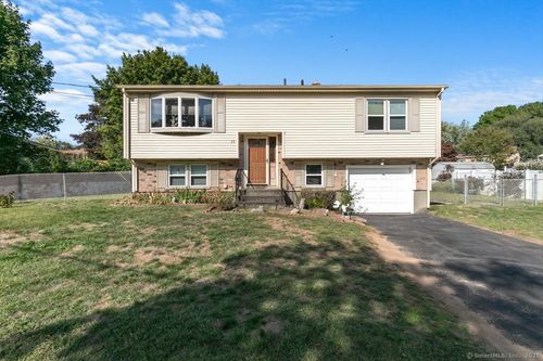 25 Belle Cir, West Haven, CT, 06516-7054 | Card Image