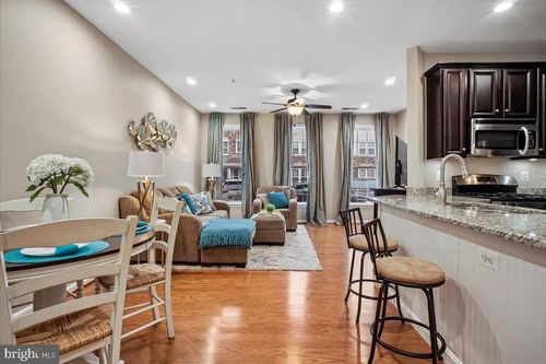 24660 Byrne Meadow Sq, ALDIE, VA, 20105-5698 | Card Image