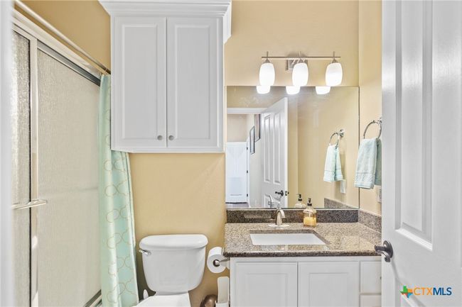 404 Iron Gate, House other with 5 bedrooms, 5 bathrooms and null parking in Victoria TX | Image 32