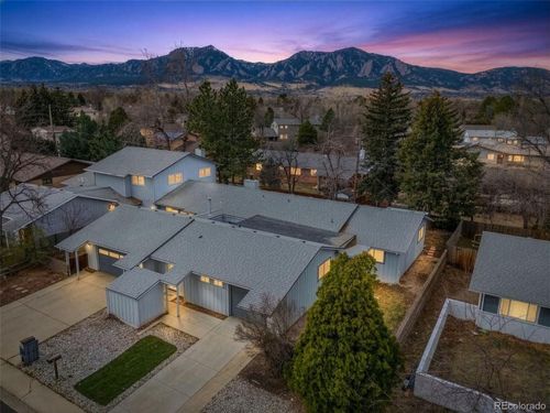 979 Roxwood Ln, Boulder, CO, 80303-2855 | Card Image