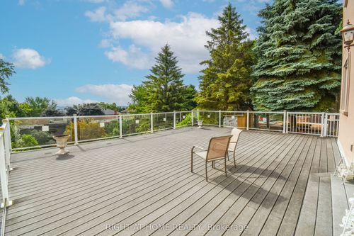 11 Thackeray Cres, Barrie, ON, L4N6J6 | Card Image