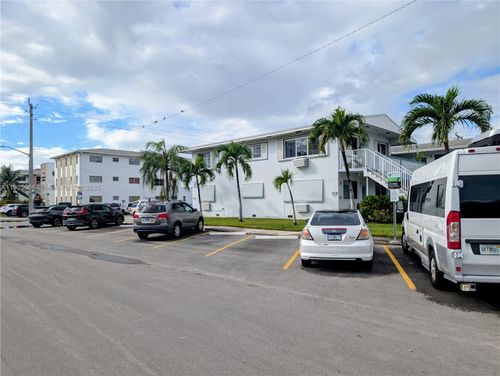 apt-107-801 Atlantic Shores Blvd, Hallandale Beach, FL, 33009-2636 | Card Image