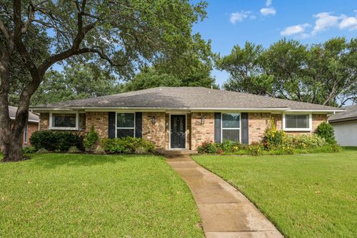 15935 Longvista Dr, Dallas, TX, 75248-3017 | Card Image