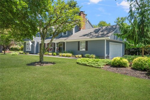 1 Pierce Ct, Barrington, RI, 02806-3212 | Card Image