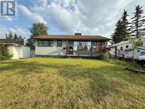 1913 109 Ave, Dawson Creek, BC, V1G2V8 | Card Image