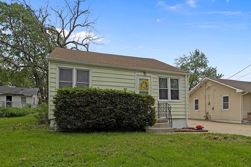 4437 N Jackson Ave, Kansas City, MO, 64117-1861 | Card Image