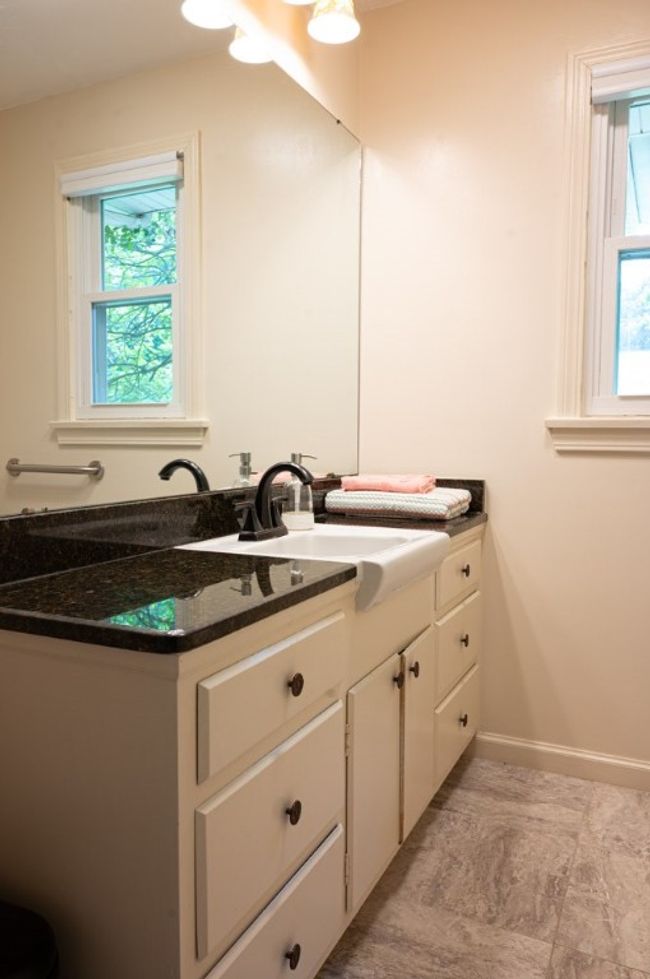 8 Windycrest Dr, House other with 3 bedrooms, 2 bathrooms and 2 parking in Patterson Hts PA | Image 14