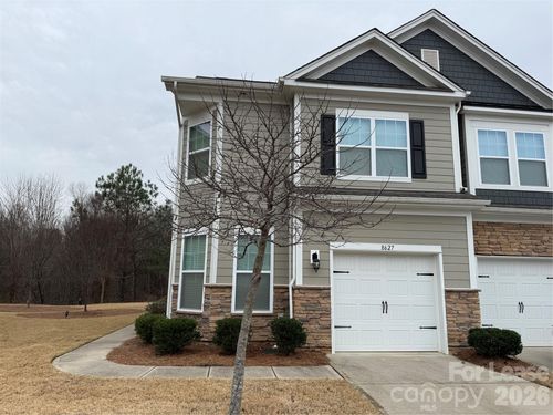 8627 Harris Lake Ln, Charlotte, NC, 28269-0895 | Card Image