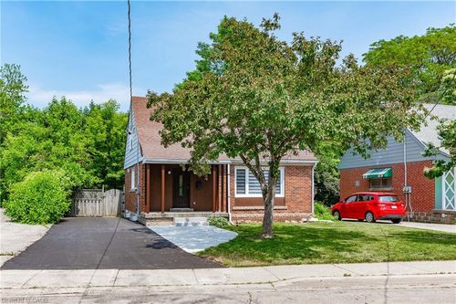 723 Hager Ave, Burlington, ON, L7S1R2 | Card Image
