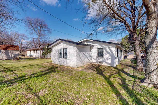 4109 Fortune Ln, House other with 3 bedrooms, 2 bathrooms and null parking in Dallas TX | Image 31